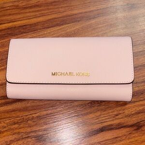 BRAND NEW! Michael Kors Blush Pink Wallet